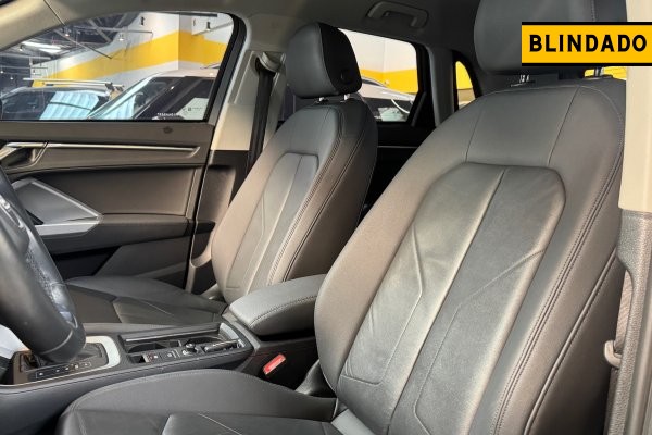 AUDI Q3 1.4 35 TFSI GASOLINA PRESTIGE PLUS S TRONIC 2020/2021